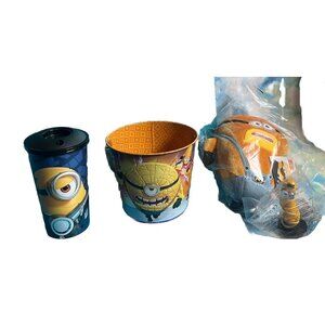 Brand new Despicable Me 4 AMC plush popcorn bucket cup topper ~ Full Set ~ Cine